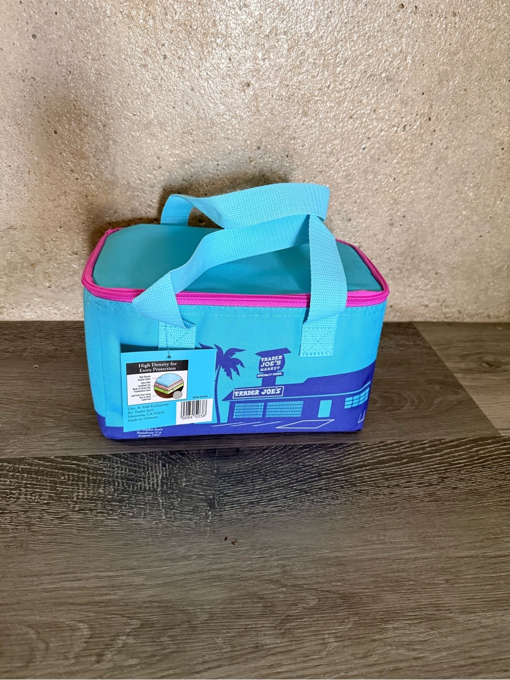 Trader Joe's Teal Lunch Cooler Bag with Pink Trim